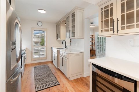 Condo in Winter Park, Florida, 2 bedrooms  № 1648154 - photo 10