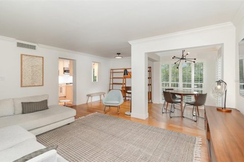 Condo in Winter Park, Florida, 2 bedrooms  № 1648154 - photo 8