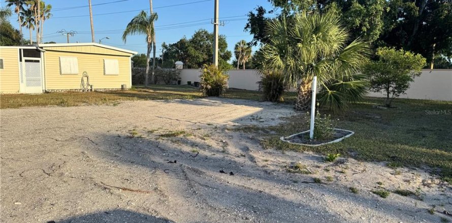 Land in Bradenton, Florida № 1717491