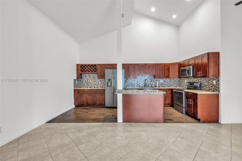 Купить виллу или дом в Дирфилд-Бич, Флорида 7 комнат, 113.9м2, № 2006384 - фото 13