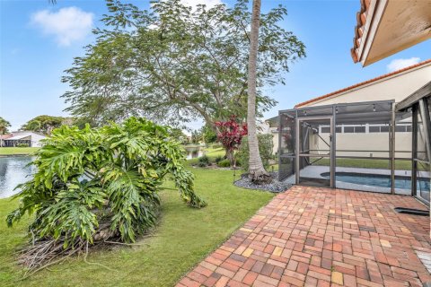 Купить виллу или дом в Дирфилд-Бич, Флорида 7 комнат, 113.9м2, № 2006384 - фото 16