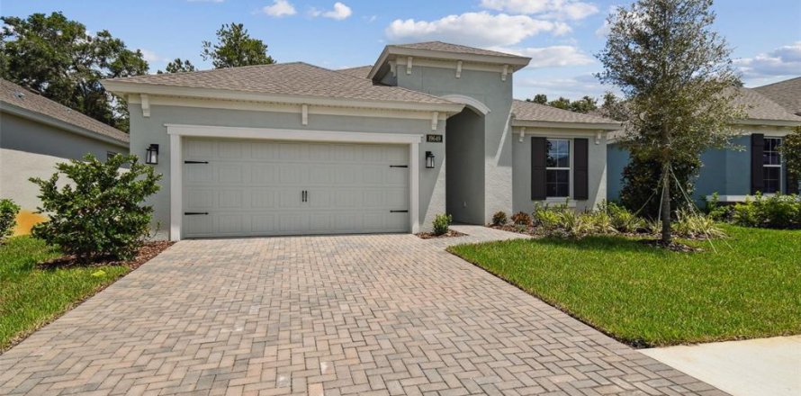 House in Brooksville, Florida 2 bedrooms, 157.75 sq.m. № 1720727