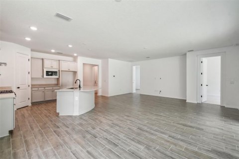 House in Brooksville, Florida 2 bedrooms, 157.75 sq.m. № 1720727 - photo 23