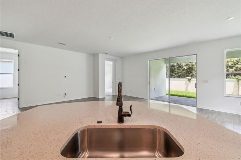 House in Brooksville, Florida 2 bedrooms, 157.75 sq.m. № 1720727 - photo 22