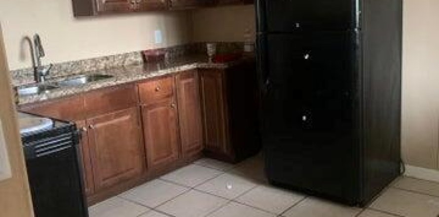 Condo in Lake Worth, Florida, 2 bedrooms  № 1227638