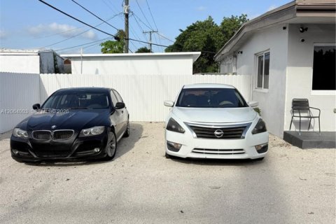Immobilier commercial à louer à Miami, Floride: 1 chambre, 99.03 m2 № 2278460 - photo 14