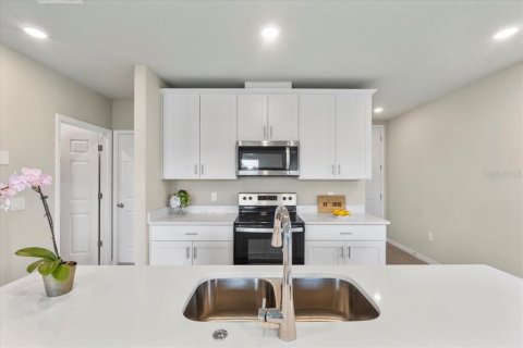 Adosado en alquiler en Davenport, Florida, 3 dormitorios, 150.69 m2 № 1914463 - foto 13