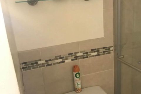 Снять в аренду кондоминиум в Лейк-Уорт, Флорида 2 спальни, 73.39м2, № 1182334 - фото 1