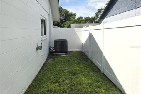House in Pinellas Park, Florida 3 bedrooms, 127.18 sq.m. № 1871028 - photo 27