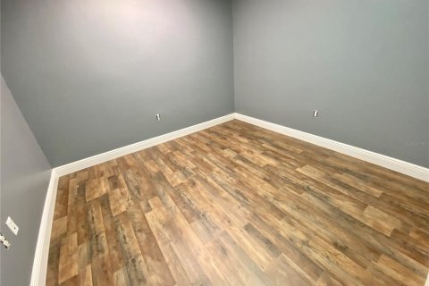 Immobilier commercial à louer à Kissimmee, Floride: 57.23 m2 № 2408290 - photo 6