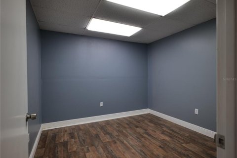 Immobilier commercial à louer à Kissimmee, Floride: 57.23 m2 № 2408290 - photo 8