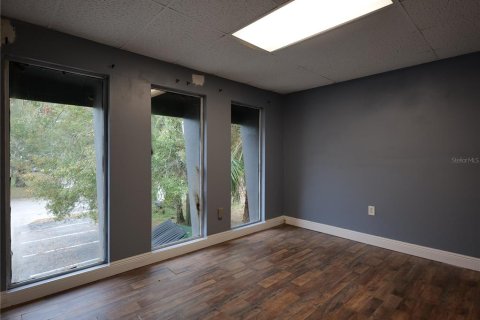 Immobilier commercial à louer à Kissimmee, Floride: 57.23 m2 № 2408290 - photo 9