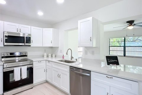 House in Port Charlotte, Florida 2 bedrooms, 113.53 sq.m. № 1780776 - photo 15