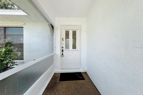 House in Port Charlotte, Florida 2 bedrooms, 113.53 sq.m. № 1780776 - photo 2
