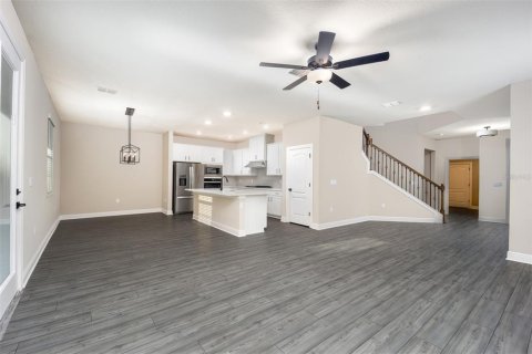 House in Kissimmee, Florida 5 bedrooms, 210.7 sq.m. № 1813293 - photo 3