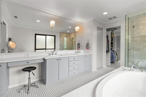 Casa en venta en Saint Petersburg, Florida, 3 dormitorios, 237.18 m2 № 1767214 - foto 20