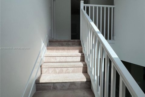 Villa ou maison à louer à Miramar, Floride: 5 chambres, 314.1 m2 № 1984060 - photo 15