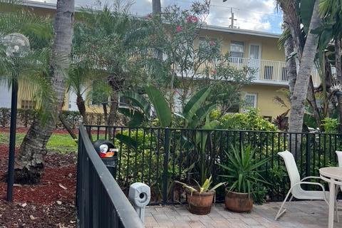 Condo in Oakland Park, Florida, 2 bedrooms  № 2191479 - photo 13