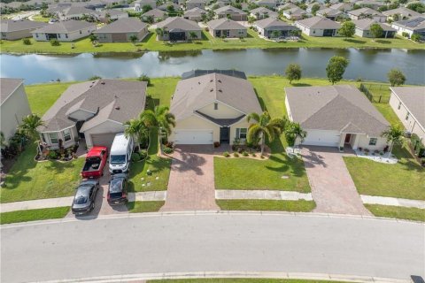 Casa en venta en Cape Coral, Florida, 4 dormitorios, 169.83 m2 № 2425216 - foto 12