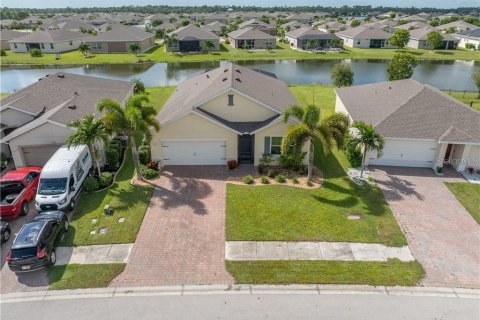 Casa en venta en Cape Coral, Florida, 4 dormitorios, 169.83 m2 № 2425216 - foto 13