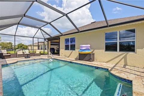Casa en venta en Cape Coral, Florida, 4 dormitorios, 169.83 m2 № 2425216 - foto 20
