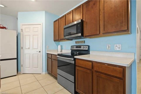 Casa en venta en Cape Coral, Florida, 4 dormitorios, 169.83 m2 № 2425216 - foto 26