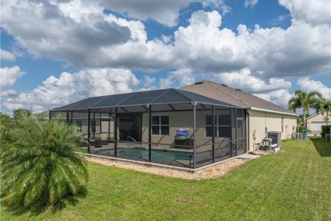 Casa en venta en Cape Coral, Florida, 4 dormitorios, 169.83 m2 № 2425216 - foto 10