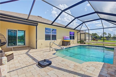 Casa en venta en Cape Coral, Florida, 4 dormitorios, 169.83 m2 № 2425216 - foto 18