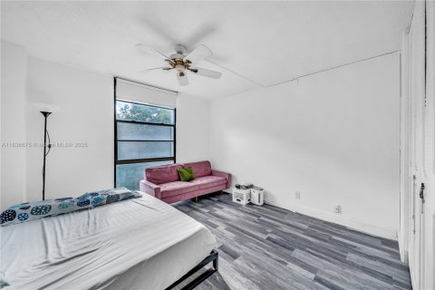 Condo in Aventura, Florida, 2 bedrooms  № 1820059 - photo 11