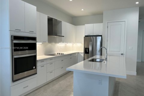 Villa ou maison à vendre à Doral, Floride: 3 chambres, 212.28 m2 № 2064861 - photo 4