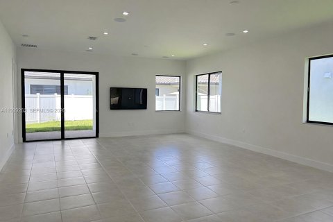 Villa ou maison à vendre à Doral, Floride: 3 chambres, 212.28 m2 № 2064861 - photo 8