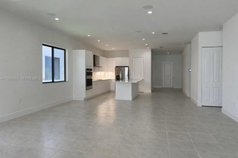 Villa ou maison à vendre à Doral, Floride: 3 chambres, 212.28 m2 № 2064861 - photo 6