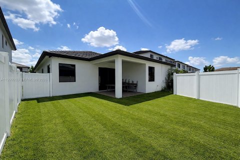 Villa ou maison à vendre à Doral, Floride: 3 chambres, 212.28 m2 № 2064861 - photo 28