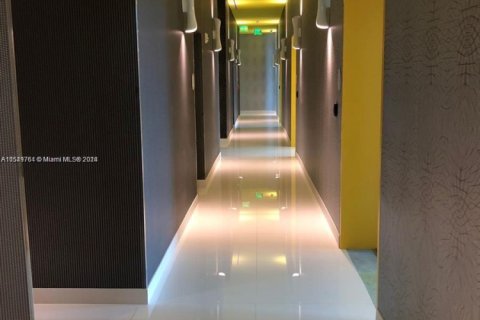 Copropriété à vendre à Miami, Floride: 1 chambre, 61.5 m2 № 1977299 - photo 26
