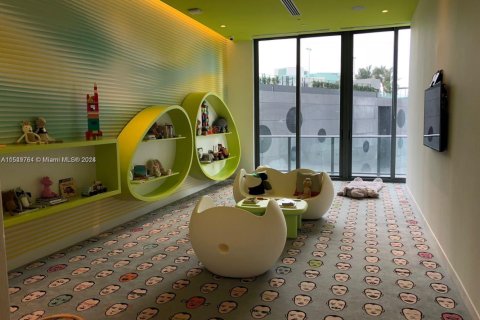 Copropriété à vendre à Miami, Floride: 1 chambre, 61.5 m2 № 1977299 - photo 25