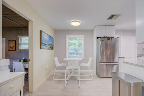 Villa ou maison à louer à Saint Pete Beach, Floride: 3 chambres, 96.34 m2 № 2117015 - photo 8