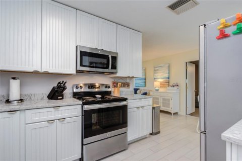 Villa ou maison à louer à Saint Pete Beach, Floride: 3 chambres, 96.34 m2 № 2117015 - photo 11