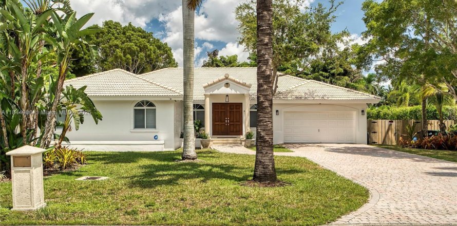 Villa ou maison à Miami, Floride 4 chambres, 281.87 m2 № 1898375