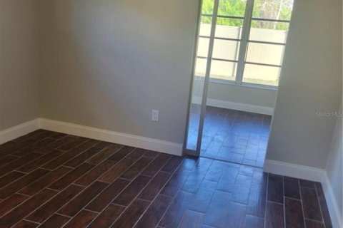 House in New Port Richey, Florida 2 bedrooms, 100.33 sq.m. № 2105377 - photo 8