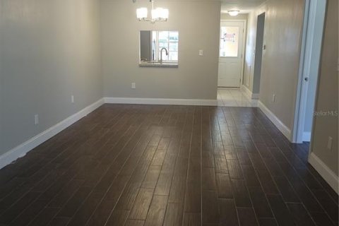 House in New Port Richey, Florida 2 bedrooms, 100.33 sq.m. № 2105377 - photo 17