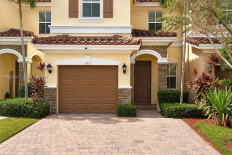 Adosado en Plantation, Florida 3 dormitorios, 161.84 m2 № 2087322