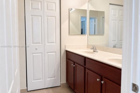 Adosado en alquiler en Plantation, Florida, 3 dormitorios, 161.84 m2 № 2087322 - foto 17