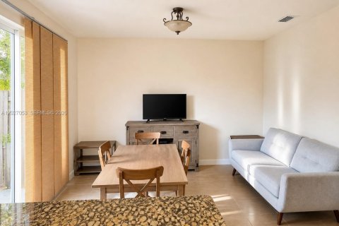 Adosado en alquiler en Plantation, Florida, 3 dormitorios, 161.84 m2 № 2087322 - foto 12
