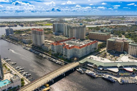Condominio en venta en Tampa, Florida, 3 dormitorios, 141.12 m2 № 1910952 - foto 2