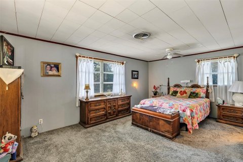 House in Edgewater, Florida 3 bedrooms, 170.01 sq.m. № 1733820 - photo 20