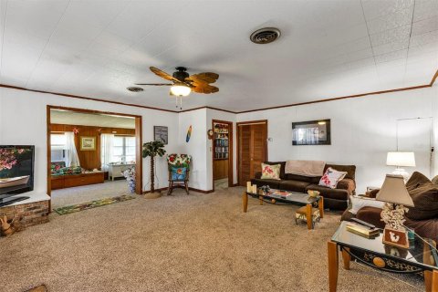House in Edgewater, Florida 3 bedrooms, 170.01 sq.m. № 1733820 - photo 16