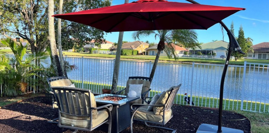 Villa ou maison à Wellington, Floride 4 chambres, 223.89 m2 № 1101150