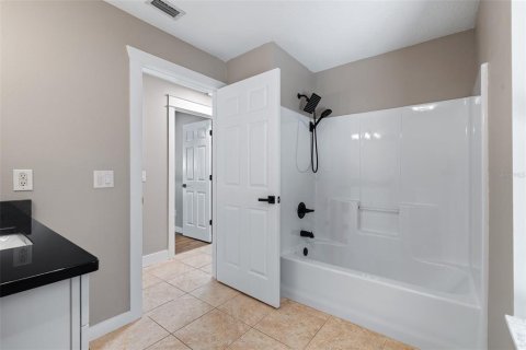Casa en venta en Bunnell, Florida, 5 dormitorios, 317.26 m2 № 1829717 - foto 30