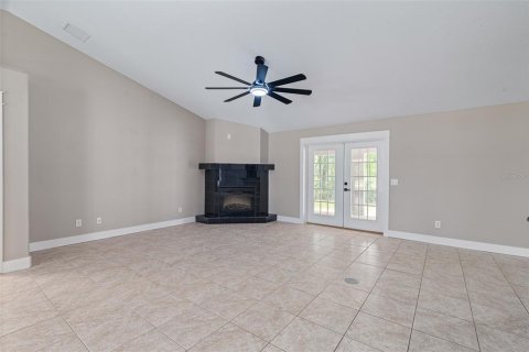 Casa en venta en Bunnell, Florida, 5 dormitorios, 317.26 m2 № 1829717 - foto 13