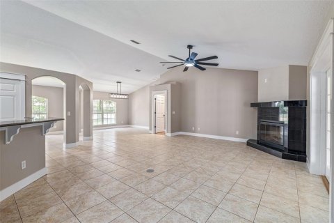 Casa en venta en Bunnell, Florida, 5 dormitorios, 317.26 m2 № 1829717 - foto 14